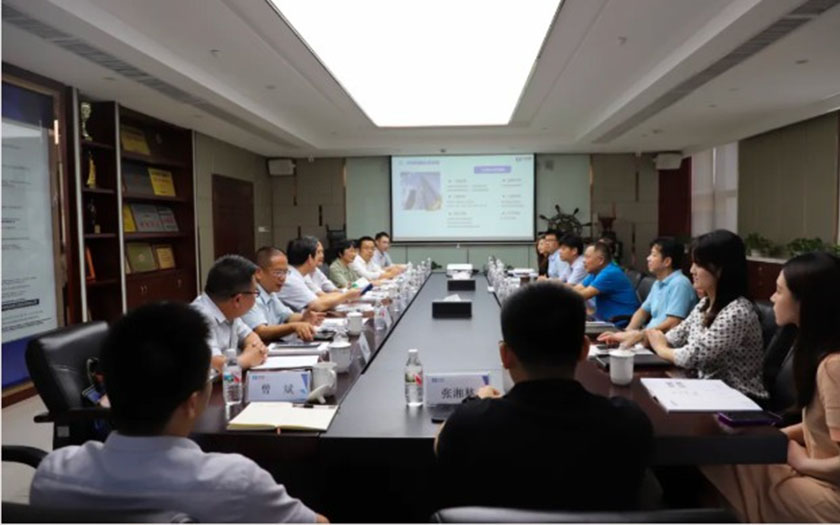 廣東省建筑設(shè)計(jì)研究院有限公司黨委書(shū)記、董事長(zhǎng)曾憲川一行到訪中信恒泰